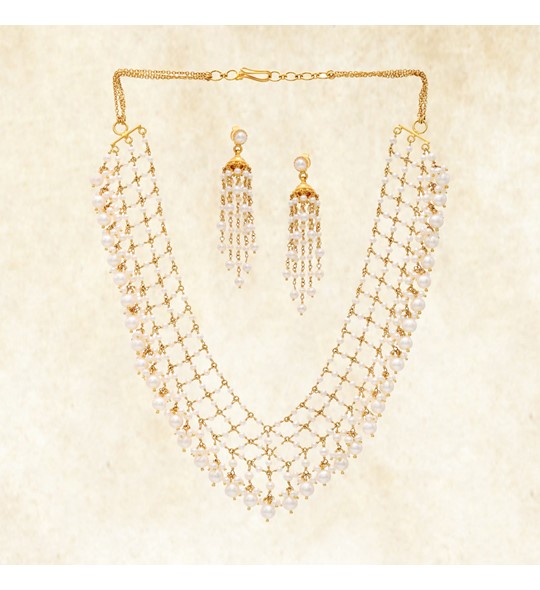 Pearl Necklace With Layered Jhumkas