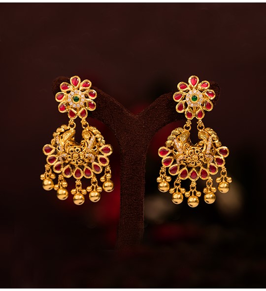 Nakshi & Kundan Gold Chandbali Earrings