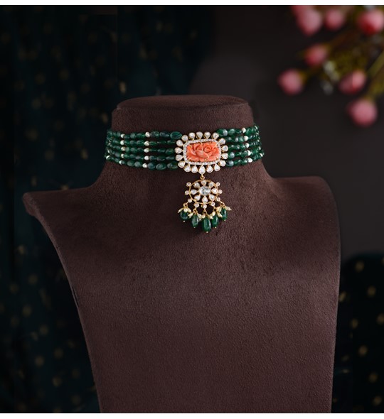 Regal Emerald Choker Necklace