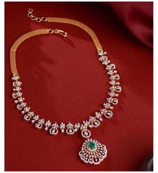 Beautiful Diamond Necklace  in Floral motif