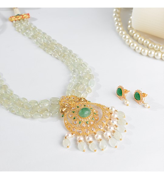 Fancy Beads with Gold Pendant set