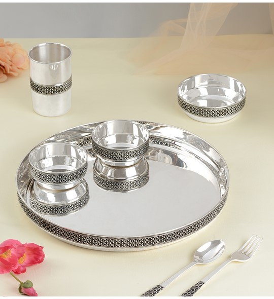 Handcrafted Regal Silver Dinner Sets
