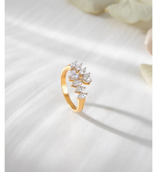 Cluster-Diamond Ring For Women