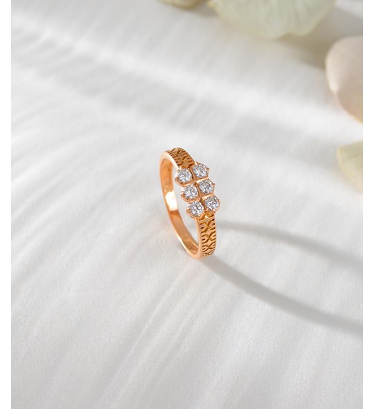 Multi-Diamond Ring in Rose Gold