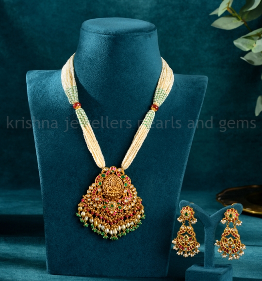 Laxmi Motif Gold Pearl Necklace Sets
