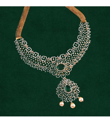 Diamond Emerald Necklace With pearl
