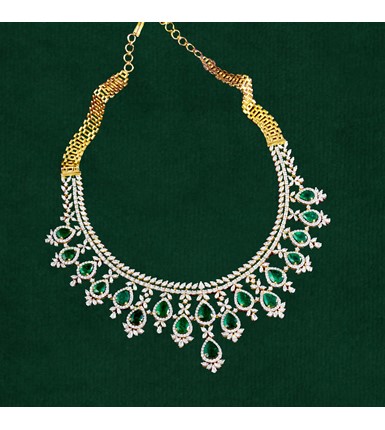 Diamond Emerald Necklace In Yellow Gold