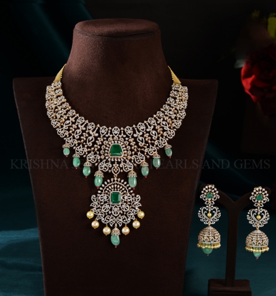 Splendor Diamond & Emerald Necklace Set