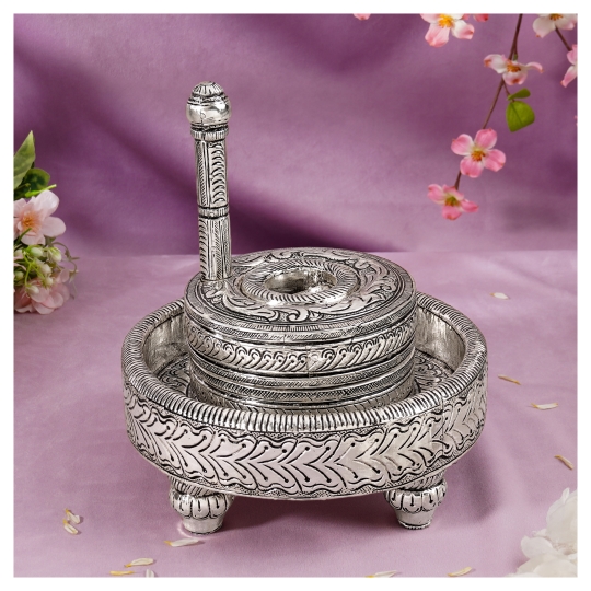 Traditional Silver Spice Grinder