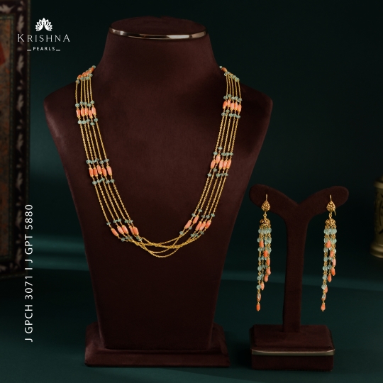 Gold Emeralds & Coral Beads Necklace Set