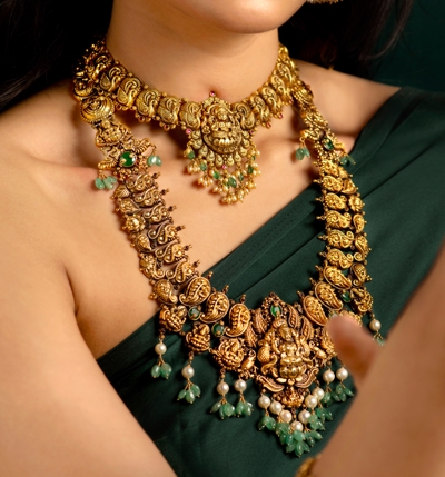 Gold jewellery set online shopping clearance
