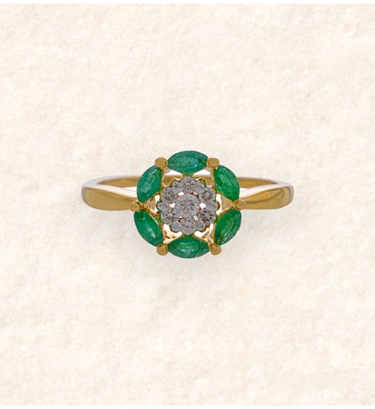 Emerald and Diamonds Floral Finger ring