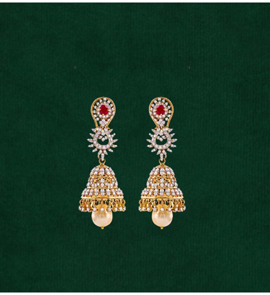 Pear-shaped gorgeous dangling diamond Earrings