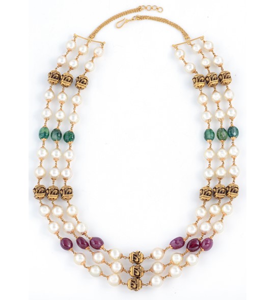 Multicolour Themed Pearl Necklace