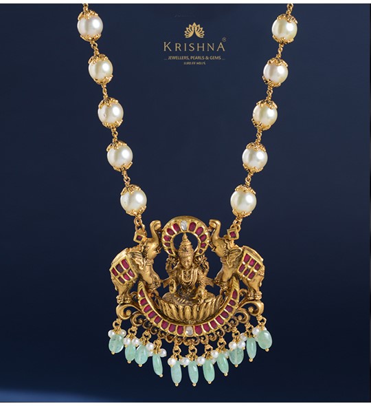 Gold Lakshmi Pendant Necklace