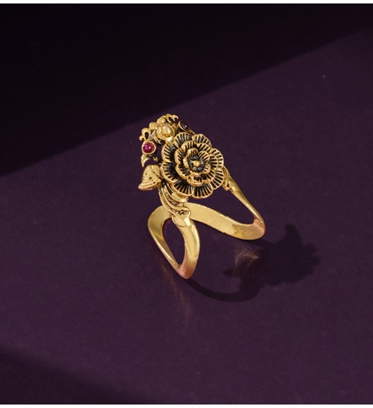 Floral vanki gold ring