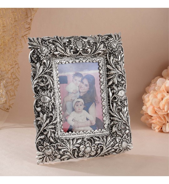 Nakshi Work Photo Frame in Pure Silver - Krishna Jewellers