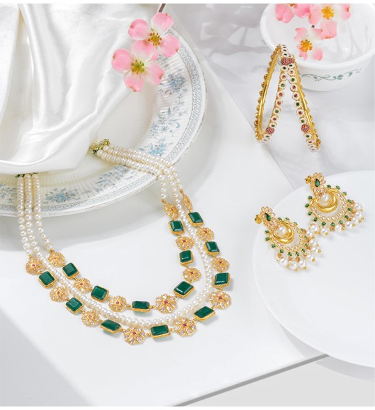 Lofty Greenstone Three Line Pearl Mala Sets in Gold