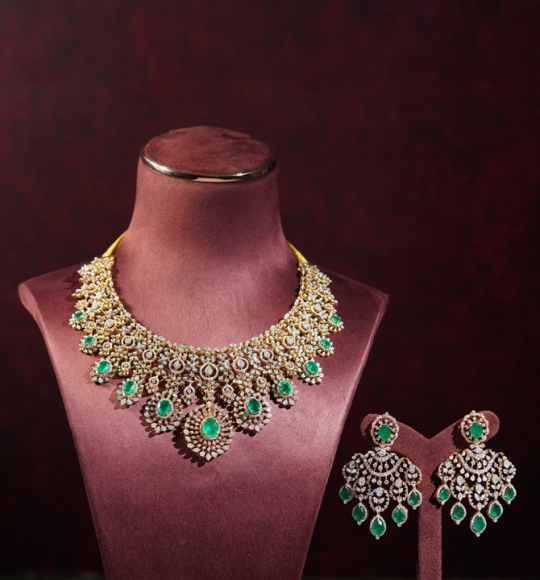 Regal Diamond & Emerald Choker Set