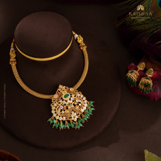 Tradtional Gold Kanti Necklace Sets