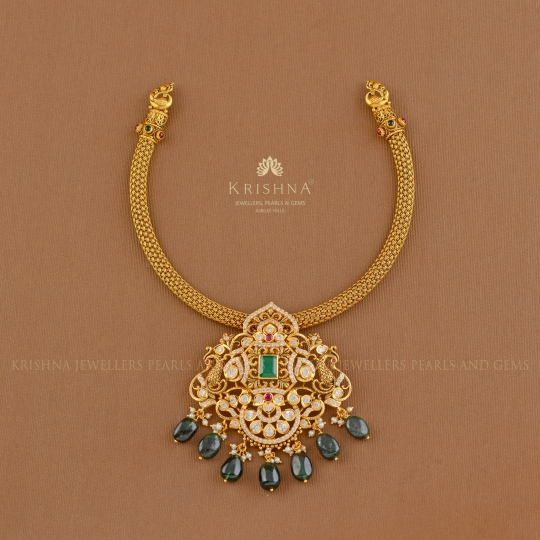 Classic Gold Kanti Necklace