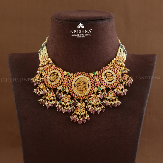 Classic Regalia Gold Kundan Choker