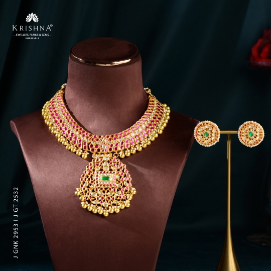 Regal Gold Kundan Choker & Earrings Sets