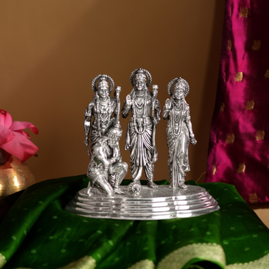 Beautiful Silver Ram Parivar Idol