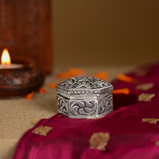 Antique Finish Silver Kumkum Box