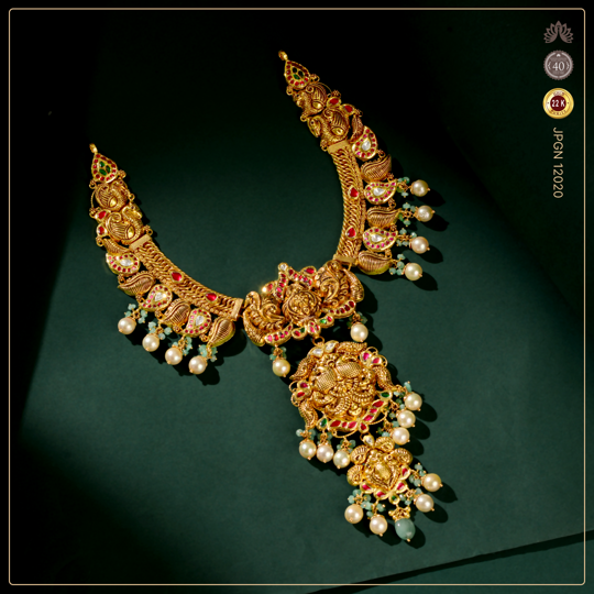 22K Gold Short Necklace with Hanging Pearls and Emeralds